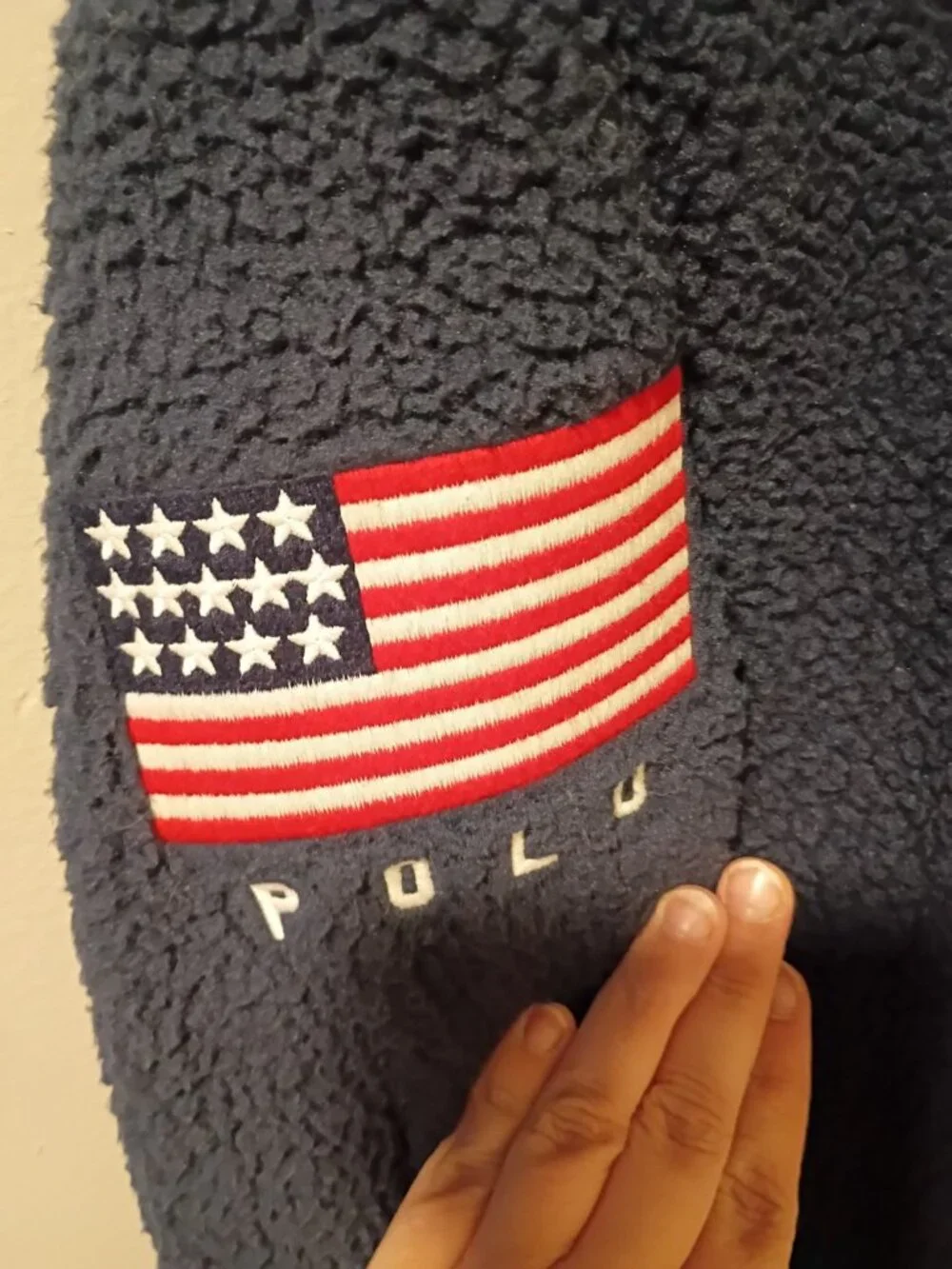 Polo Ralph Lauren neck hem